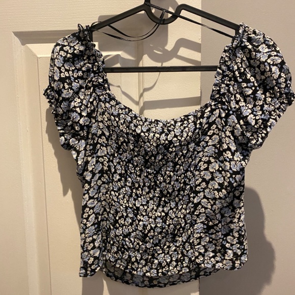 Dynamite Top - Picture 4 of 4